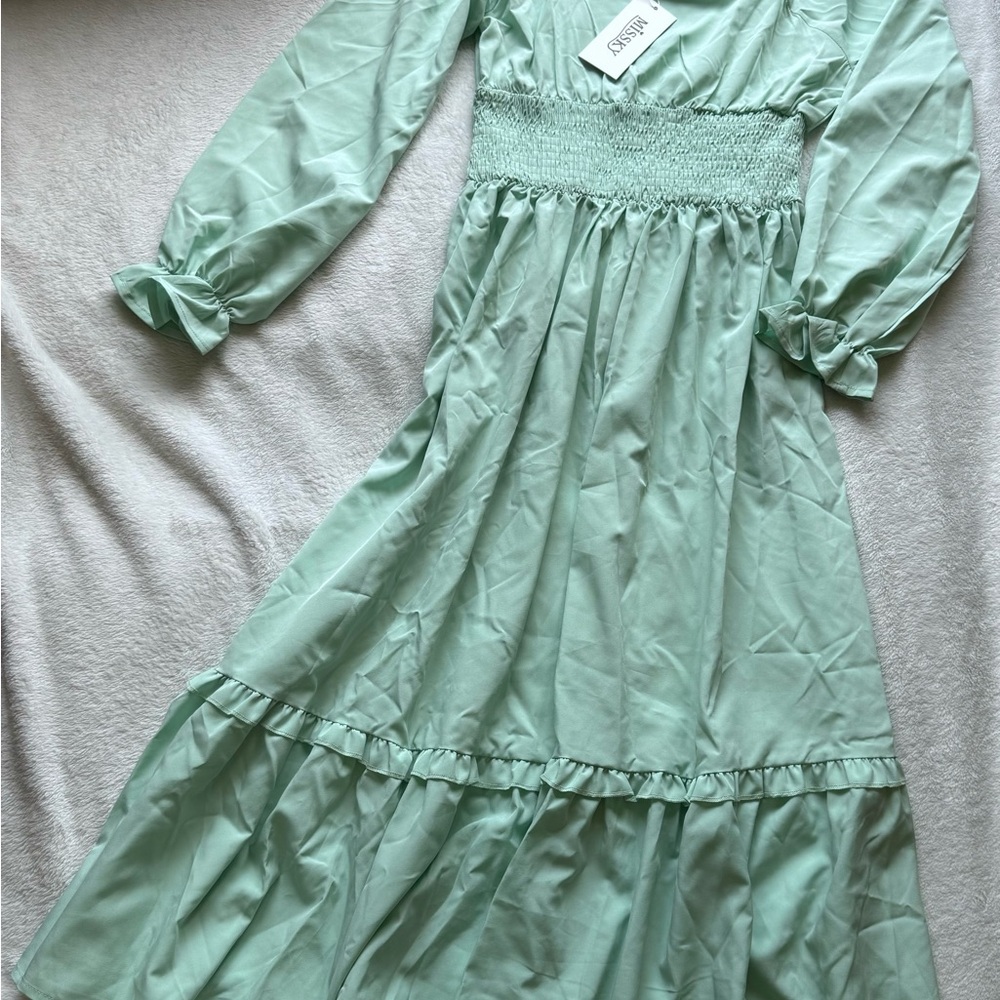 Elegant Mint Green Long Sleeve Dress